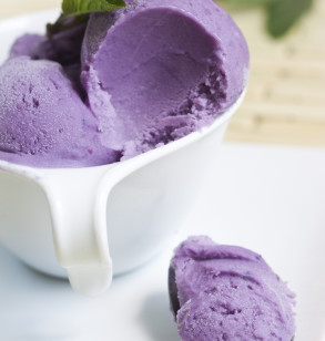 Ube (purple yam) Ice Cream & What the Heck is the Difference Between Yams and Sweet Potatoes?