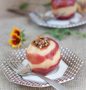 Spiced Granola Baked Apples