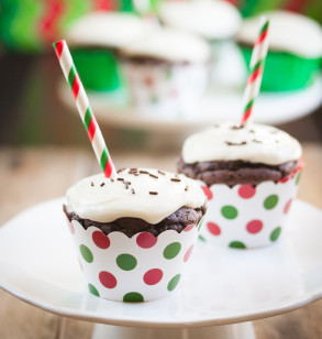 Peppermint Hot Cocoa Cupcakes